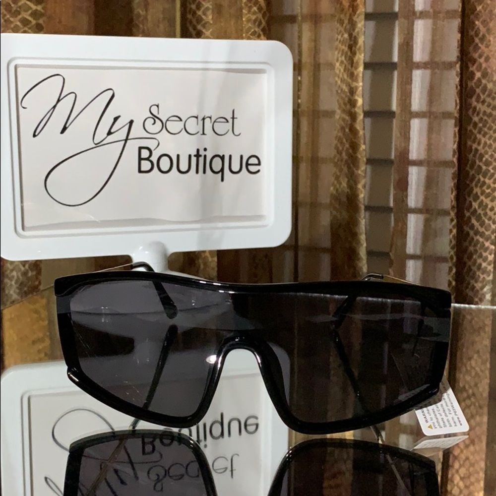 💎2/$20 Sunglasses✨